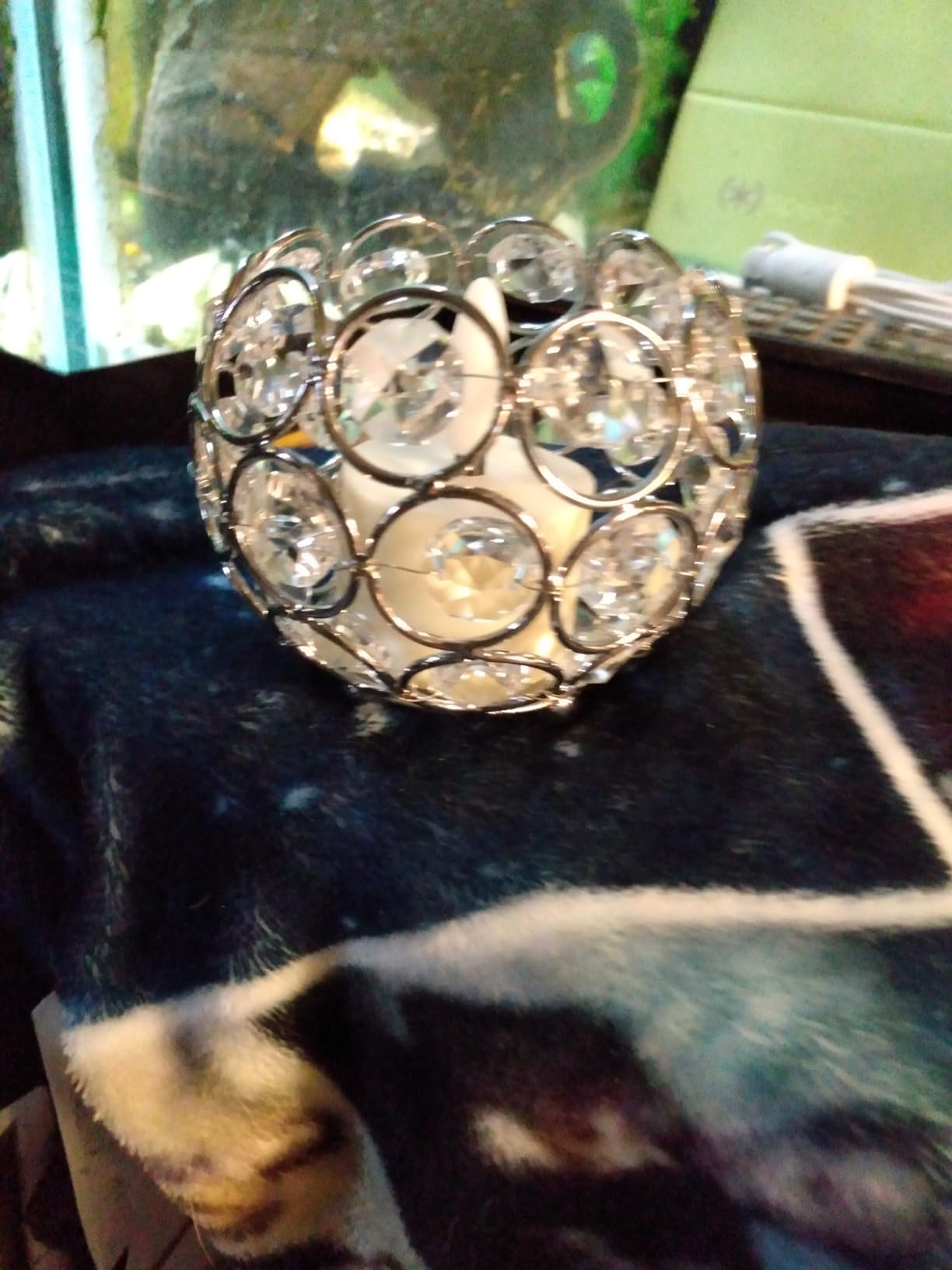 OwnMy Set of 4 Crystal Bowl Tealight Holders Small Round Votive Candle Holders, Silver Crystal Tea Light Candle Lanterns Candle Stands for Dining Table Centerpieces Wedding Decors customer photo 1