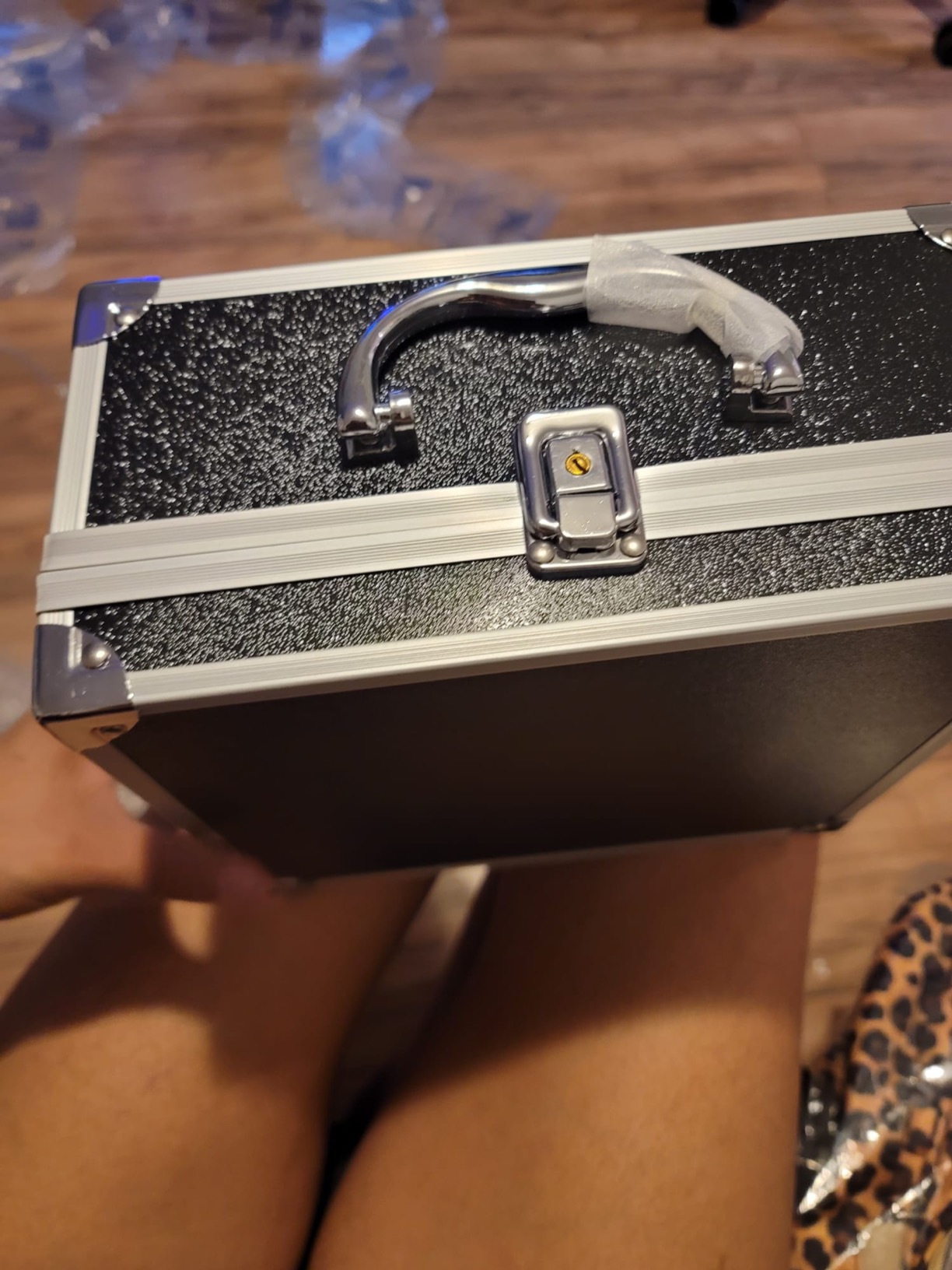 HAWINK Complete Tattoo Kit 4 Standard Tattoo Machines Power Supply 14 Color Tattoo Inks Needles Tips Grips with Carry Case customer photo 1