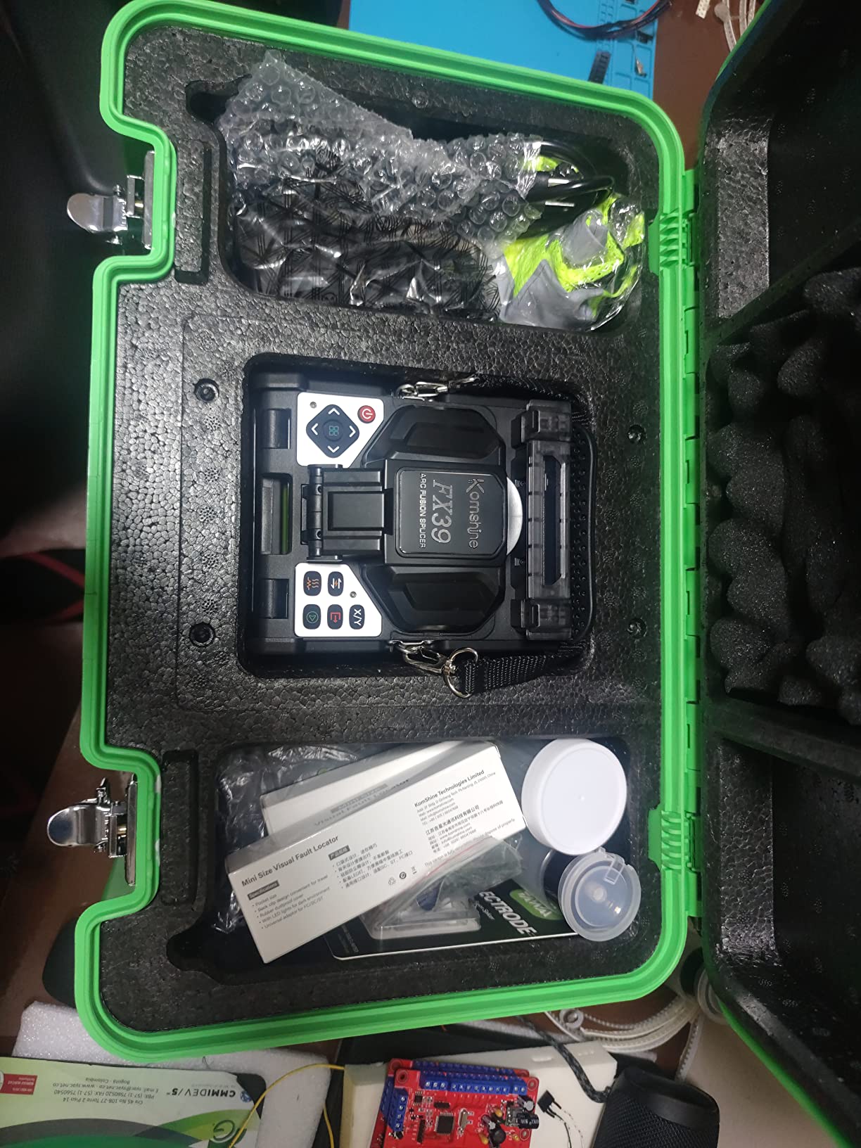 KOMSHINE Fiber Fusion Splicer FX39 with 6 Motors Core Alignment Splicer, 4.3 Inch Touch Screen Optical Fiber Splicer w/ 6S Fast Splicing; 16S Heating, 0.01dB Splicing Loss + Power Meter -70~+6dBm customer photo 2