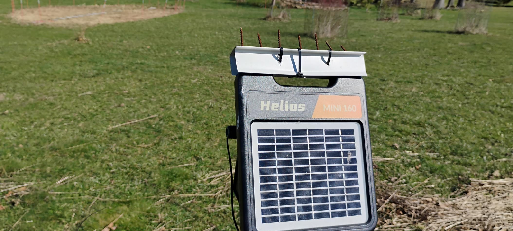 Andmon MINI400 20 Miles Solar Electric Fence Charger with Day/Night Mode customer photo 2