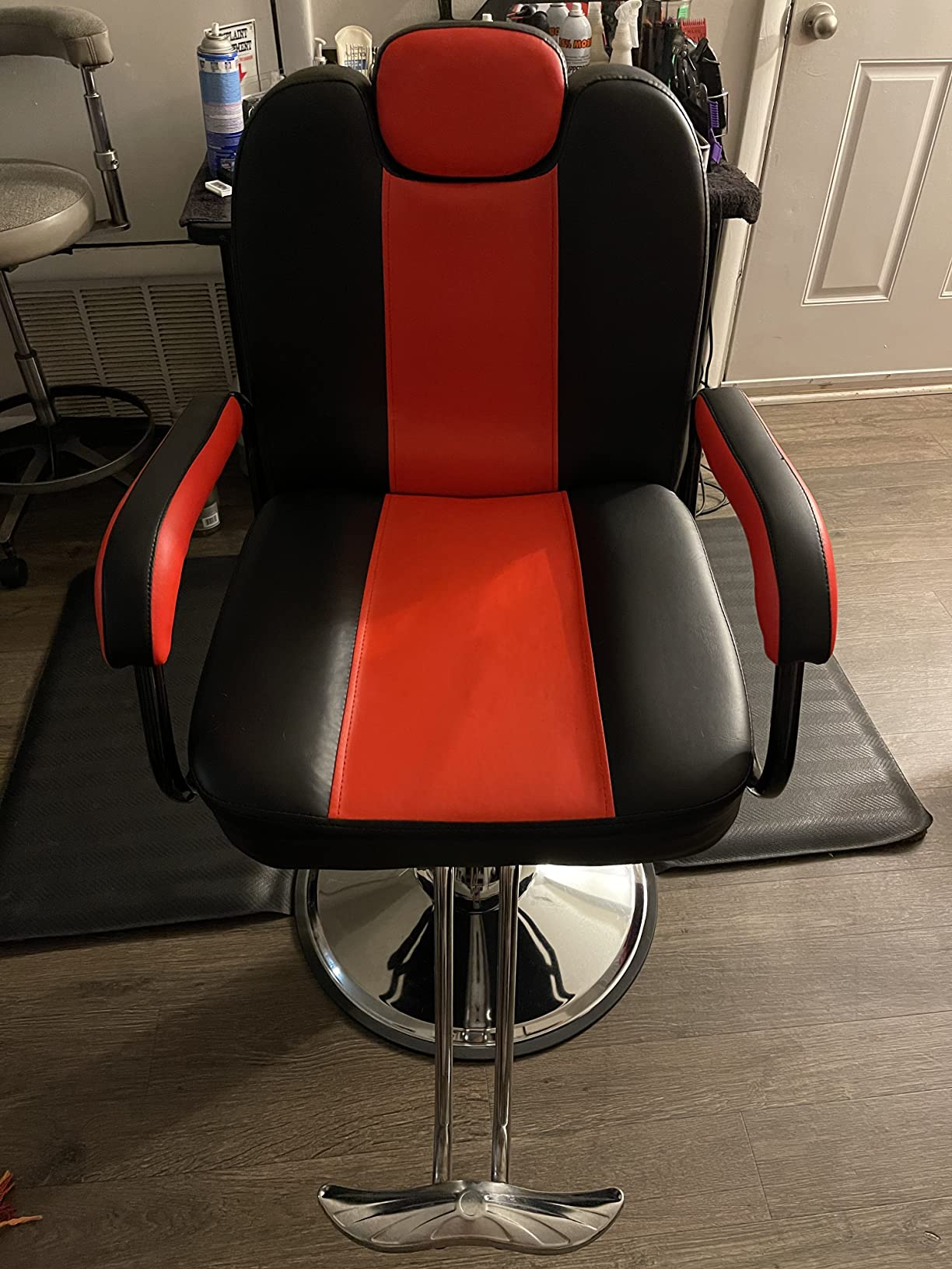 Merax Hydraulic Recliner Barber Chair for Hair Salon with 20% Extra Wider Seat & Heavy Duty Hydraulic Pump, Upgraded Salon Beauty Equipment customer photo 2