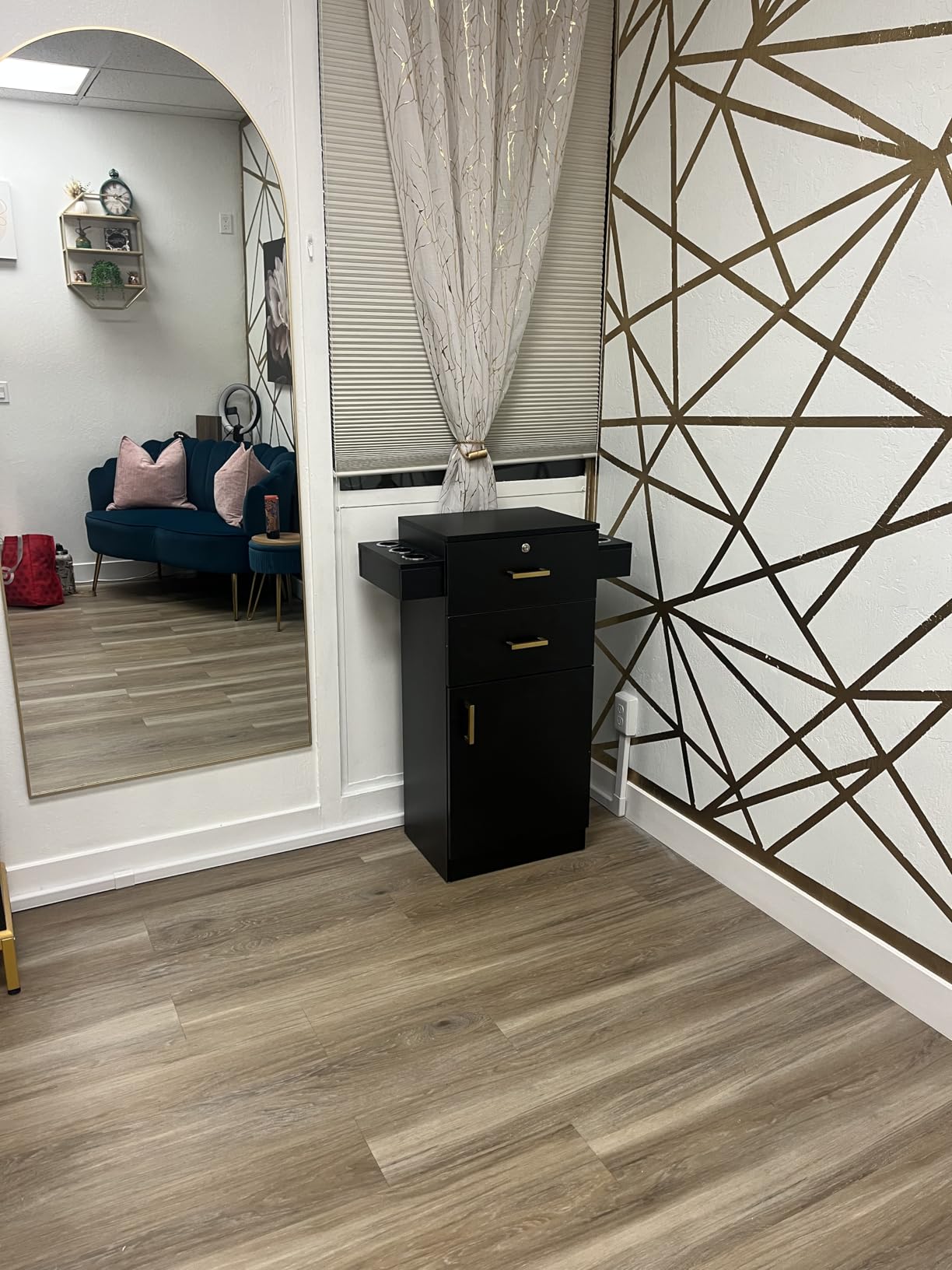 OmySalon Salon Stations for Hair Stylist, Beauty Salon Storage Cabinet, Hair Styling Equipement Set with a Large Storage Cabinet, 2 Drawers and 6 Hair Dryer Holders, Black customer photo 1