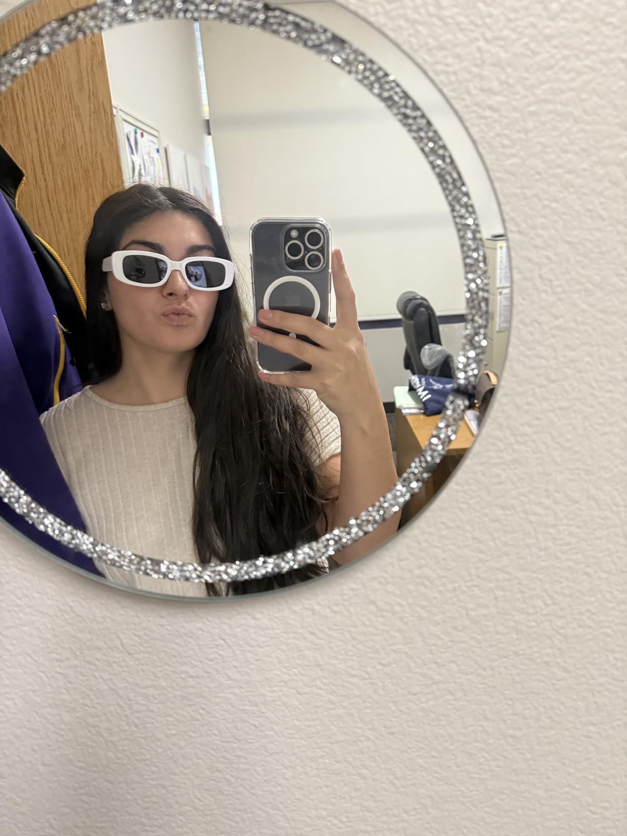 Crystal Crush Diamond Sparkly Round Silver Mirror for Wall Decoration 20x20x1 inch Wall Hang Frameless Bling Stylish Gorgeous Glam Mirror customer photo 2