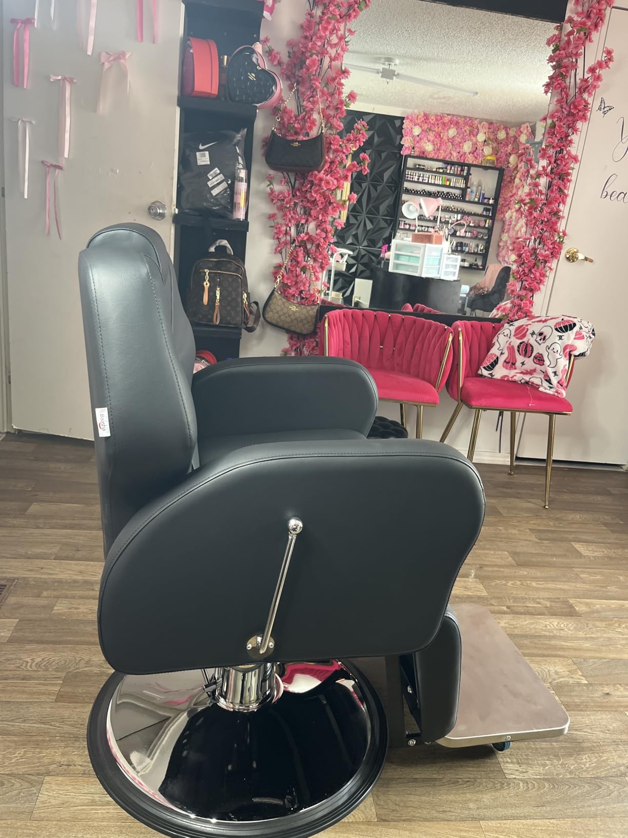 Baasha Heavy Duty Reclining Barber Chair - Grey Hydraulic Salon Chair for Facials, Lash Extensions, Tattoo & Braiding customer photo 1