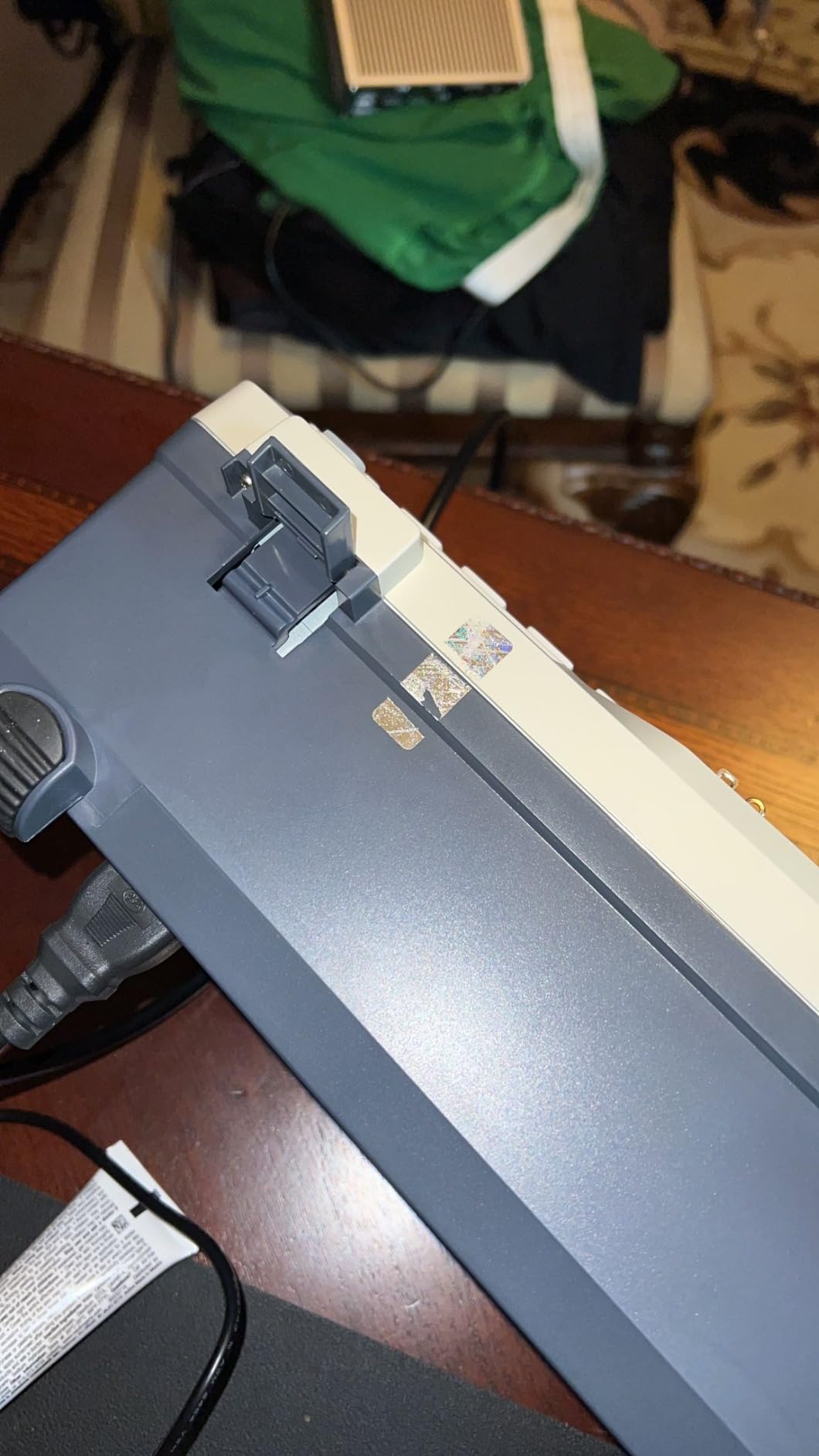 Siglent Technologies SDS1204X-E 200 MHz Super Phosphor Digital Oscilloscope 4 Channels 1 GSa/s customer photo 1