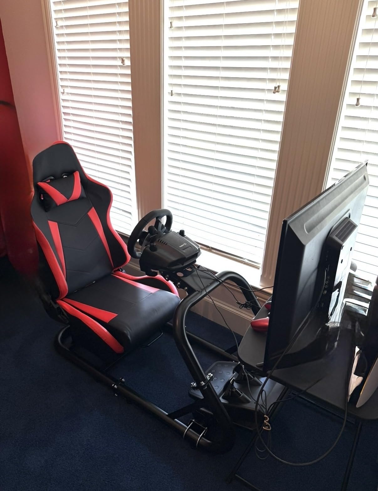 Marada Racing Sim Cockpit Stand with Comfortable Seat customer photo 2