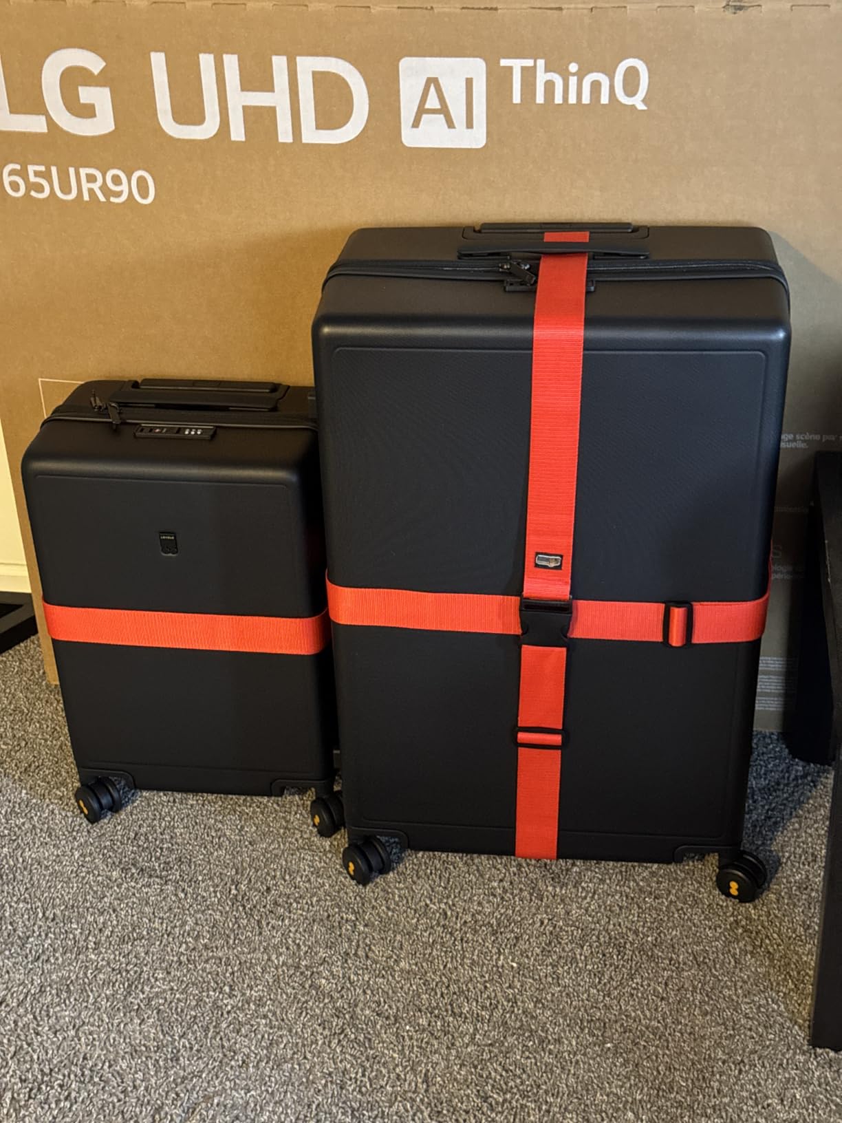 Luggage Sets 3 Piece, 20 Inch Carry on, 24&28 Checked Hardshell Suitcases Set, Lightweight Luminous Textured Large Luggages with Spinner Wheels Tsa Lock, 3-Piece Set (20/24/28), Black customer photo 2