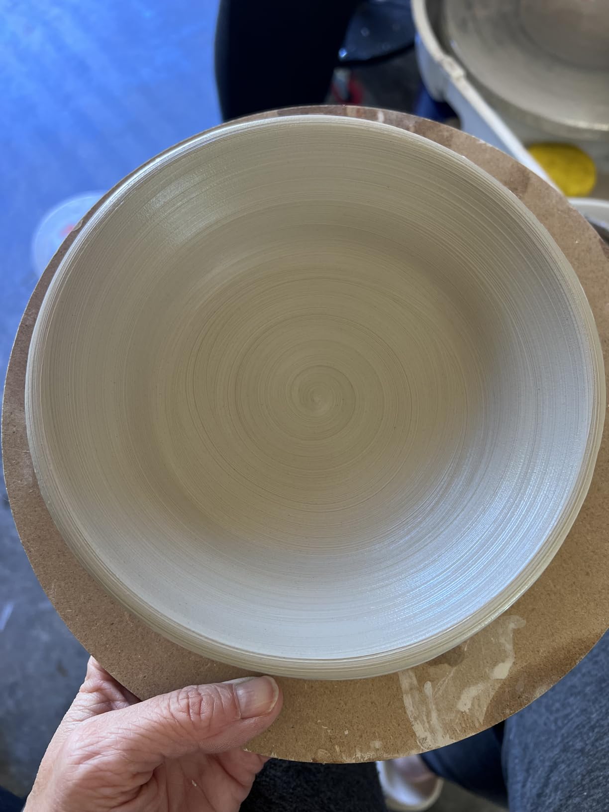 VEVOR 11in Pottery Wheel for Adults Beginners, 350W Electric Forming Machine with Detachable Basin Foot Pedal 0-300RPM Adjustable Speed, Craft DIY Clay Tool, Gifts for Kids/Teens/Adults customer photo 2