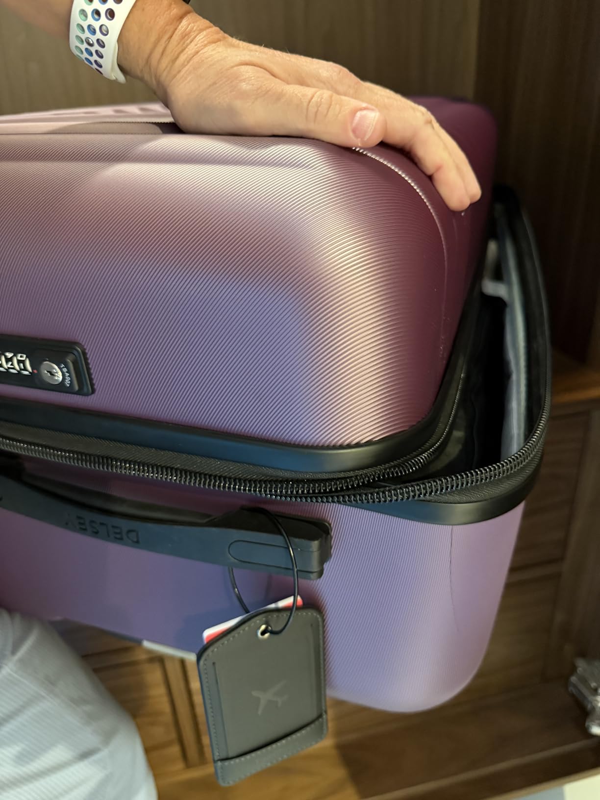 DELSEY PARIS Cruise 3.0 Hardside Expandable Luggage with Spinner Wheels, Platinum, Checked-Medium 24 Inch customer photo 1