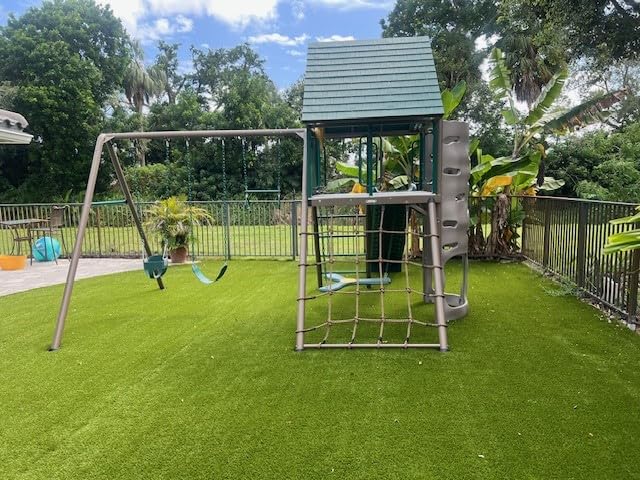 Lifetime 91069 Big Stuff Swing Set, Earthtone, Steel and Polyethylene Construction customer photo 2