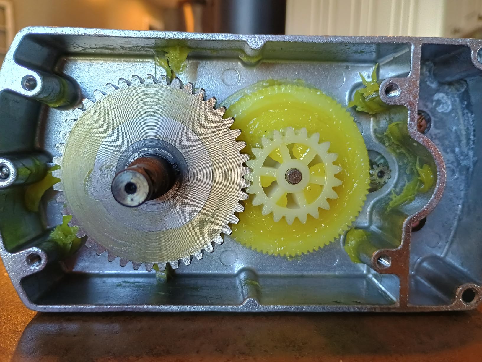 132682, RV Actuator Slide Out Motor Compatible with Lippert Through Frame Slide-Out System, Slide Motor Replacement Assembly | 18:1 Gear Ratio, 12VDC, Replaces# Rp-785615, 168956, 295380, M-8910 customer photo 2