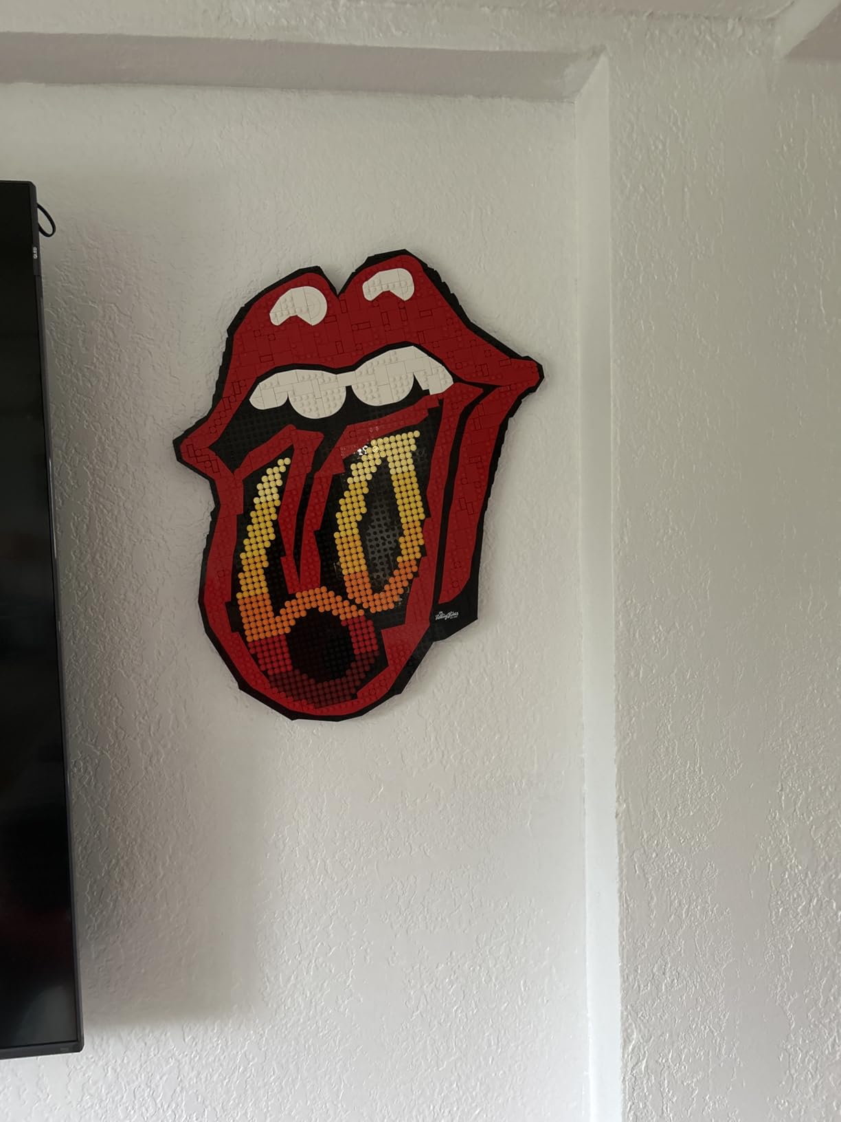 LEGO Art The Rolling Stones 31206 Logo Wall Décor Building Set for Adults, Men, Women, Husband, Wife, Music Lovers, DIY Home or Office 3D Decoration, 60th Anniversary Collectors Set customer photo 1