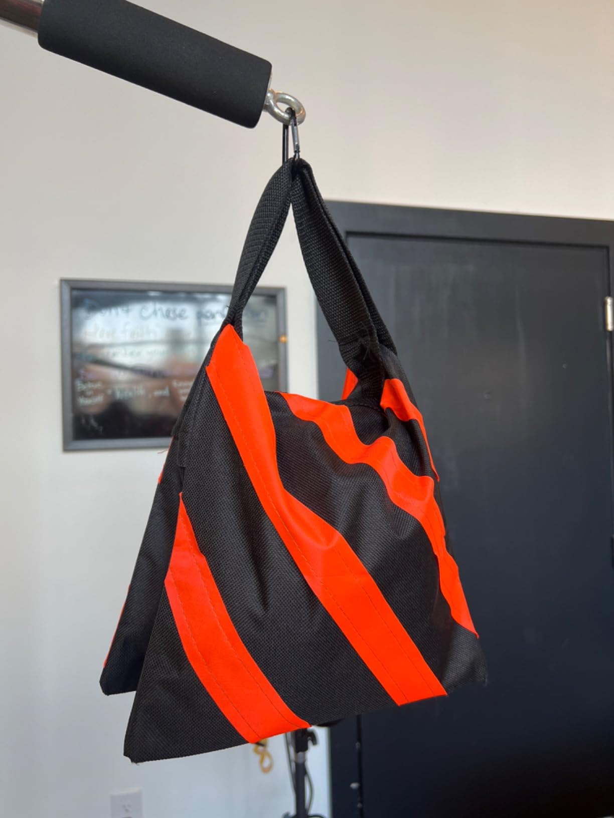 Heavy Duty Extension Boom Arm Bar for Photography C Stand and Light Stand,Adjustable 3.6-8.2ft Crossbar Holding Arm with Sand Bag for Softbox,Studio Strobe,Monolight,LED Video Light,Reflector ect. customer photo 2