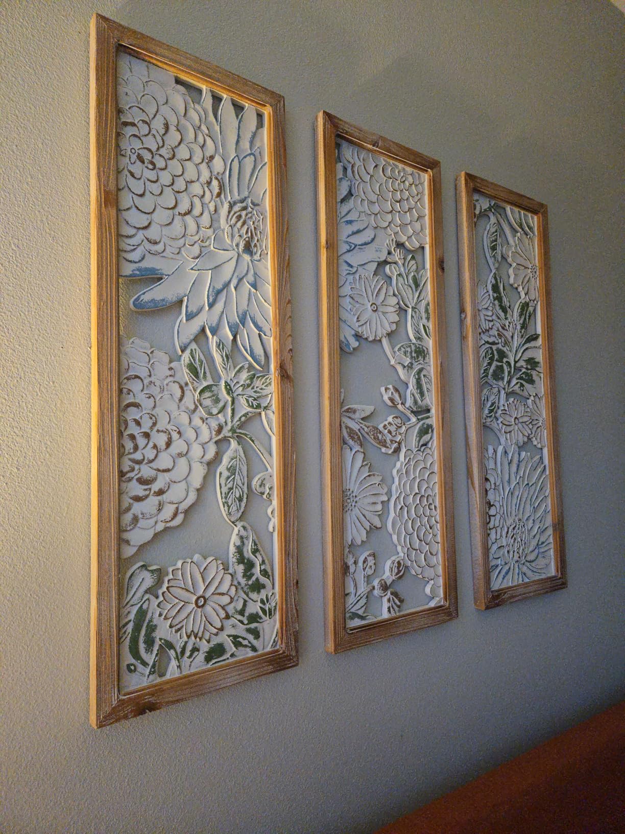 XIAOAIKA Hand Carved Boho Wood Wall Art - Decorative Large Wall Panels, Antique Distressed Wood Sculpture, Elegant Wall Decor Hanging Plaque, Suitable for Gifting (35.5 Inch, 3 Panels) customer photo 1