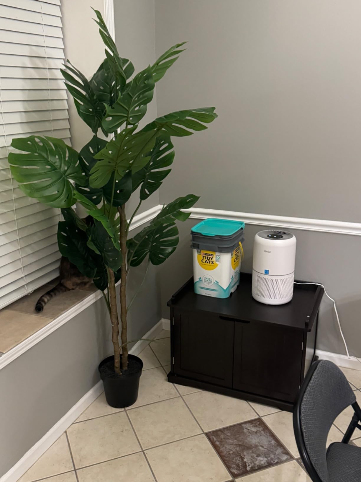 unipaws Cat Litter Box Enclosure Furniture, Hidden Litter Box Cover Washroom, Dog Proof Cabinet House for Large Cat, Hideaway Litter Box, Walnut customer photo 1