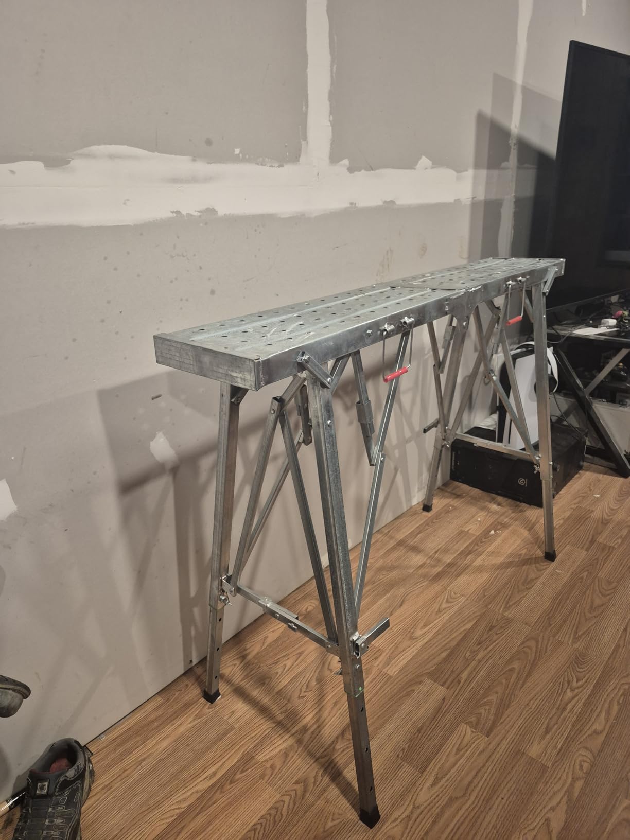 HIYOUGO Scaffolding Platform Adjustable Height, Folding Work Platform, Aluminum Portable Scaffolding Ladder, Non-Slip Portable Work Bench 660lbs Capacity for Drywall, Cleaning RV, 140 x 25cm customer photo 1