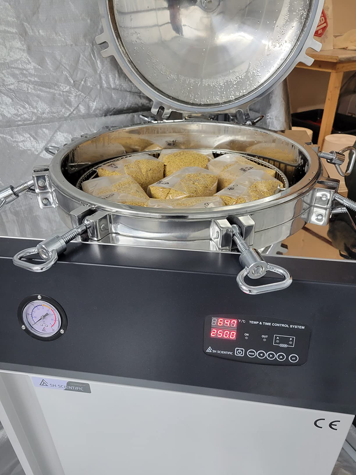 Smart 150L Vertical Autoclave. Glassware, Mushroom Grain and Culture Media Sterilization. Quicker Cycle. Advanced Pressure Gauge Display (PSI). 20psi at 121°C. 3 Year Warranty. 220V customer photo 1