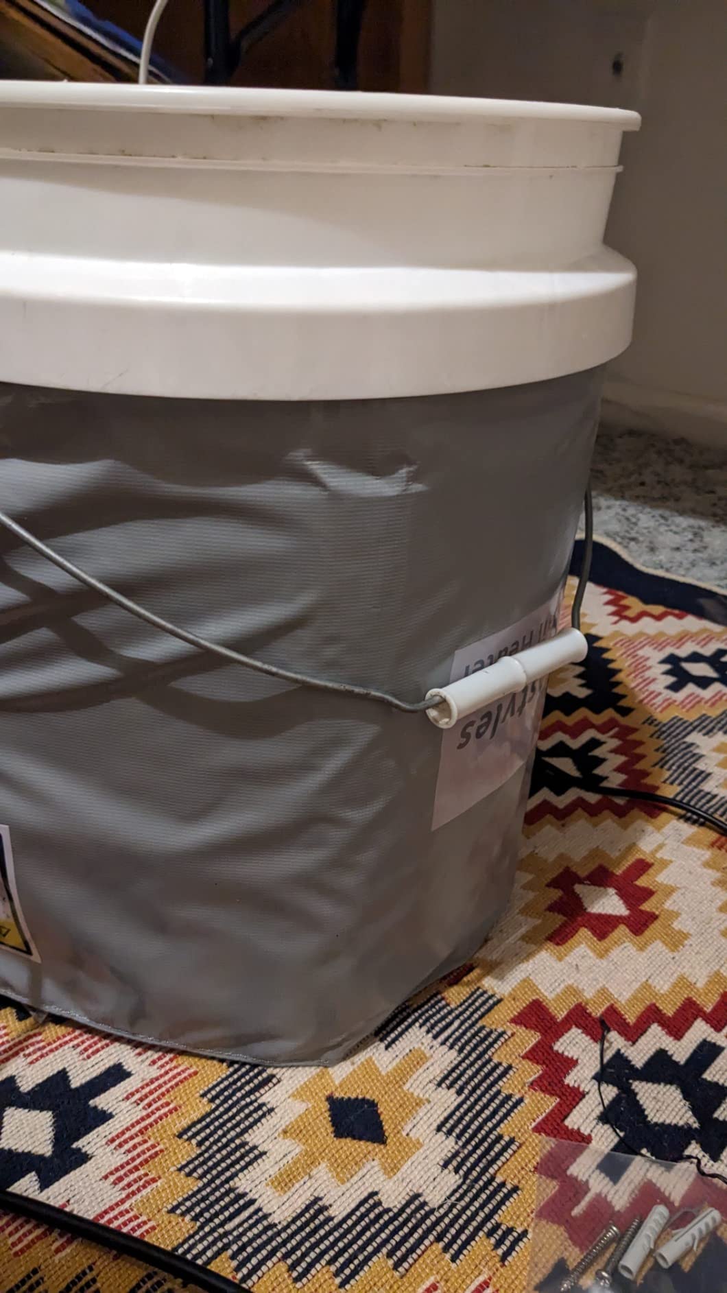 H&G Lifestyles 5 Gallon Bucket Heater,5Gal Honey Bucket Warmer, Heating Pail Band Insulated Propane Tank,100 Watts Adjustable Temperature for Drum & Pail customer photo 2