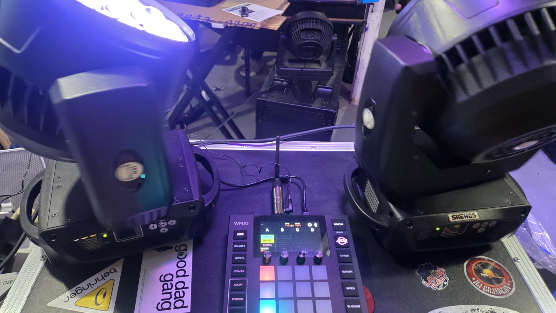 SHEHDS Moving Head Light LED 19x15W RGBW 4in1 B/Wash/Zoom Effect Stage Lights Professional DMX512 & Sound Activated Control DJ Lights for Party Wedding Disco and Nightclub - 1 Pack customer photo 1