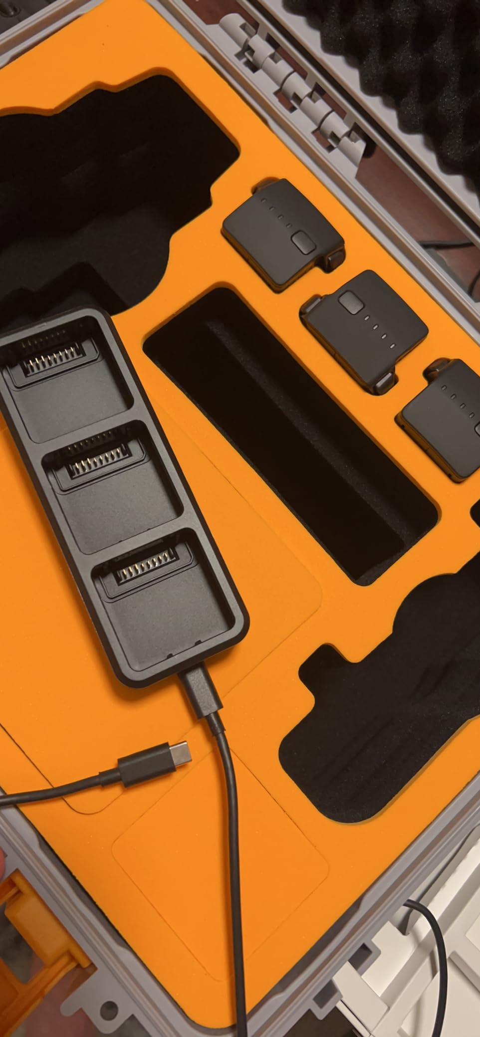 DJI Mavic 3 Enterprise Series Battery Kit - Three Intelligent Flight Batteries and 100W Charging Hub customer photo 2