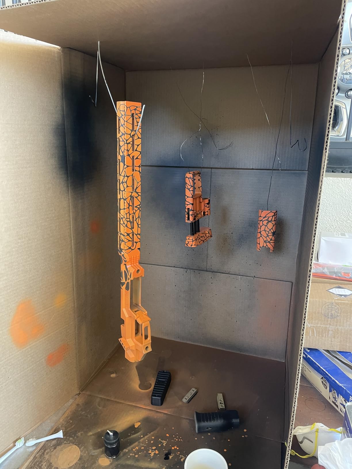 VEVOR Airbrush Kit, Professional Airbrush Set with 1/5 HP Compressor & 3 Airbrushes, Airbrushing System Kit with Multi-Purpose Dual-Action Gravity Feed Airbrushes, Art Nail Cookie Tatto customer photo 1