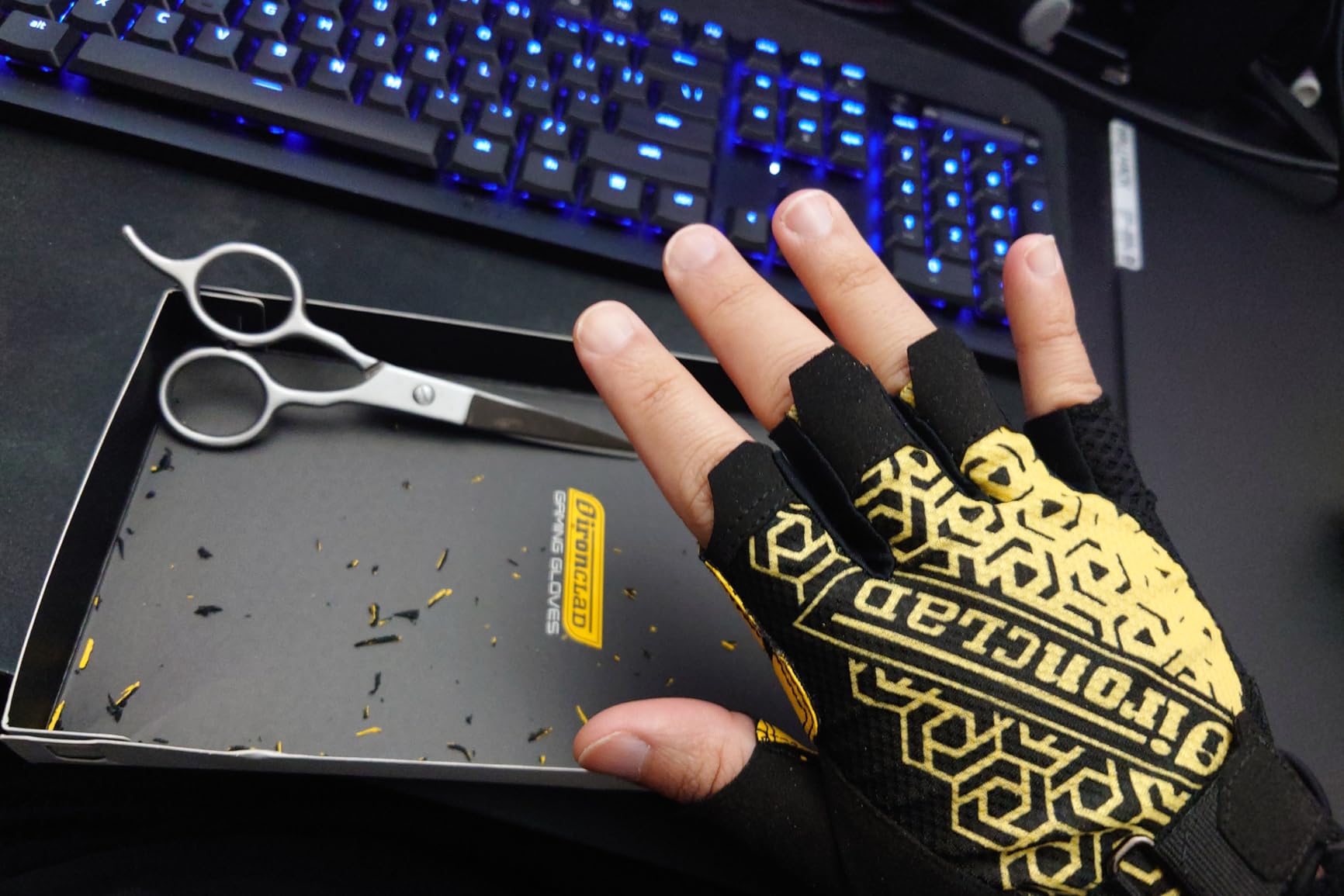 Ironclad Gaming Gloves, Half Finger Coverage, Precision Fit, Performance Silicone Grip, Moisture Wicking Construction, 1 Pair customer photo 2