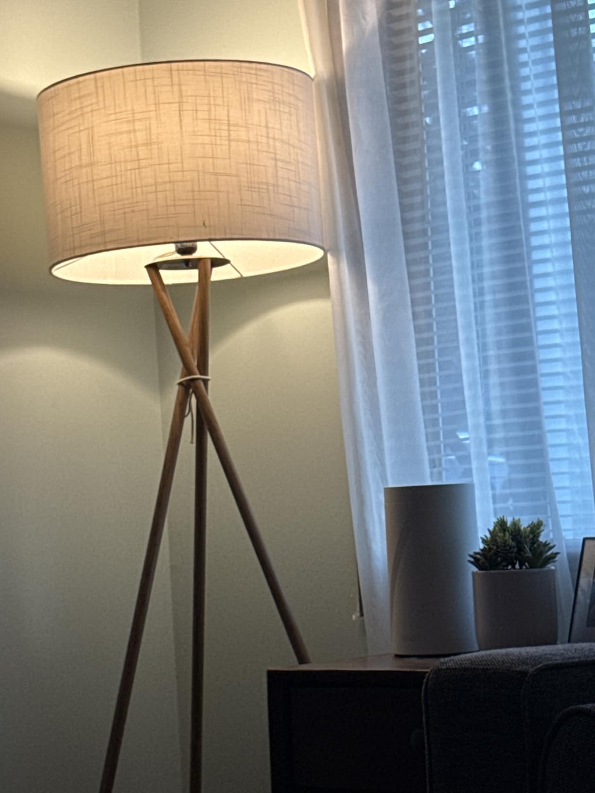 TP-Link Deco 7 Elite BE95 BE33000 Quad-Band WiFi 7 Whole Home Mesh System - Up to 7800 Sq.Ft w/AI-Driven Smart Antennas, 10G Multi-Gig Ethernet Ports, Replaces Router and Extender (2-Pack) customer photo 2