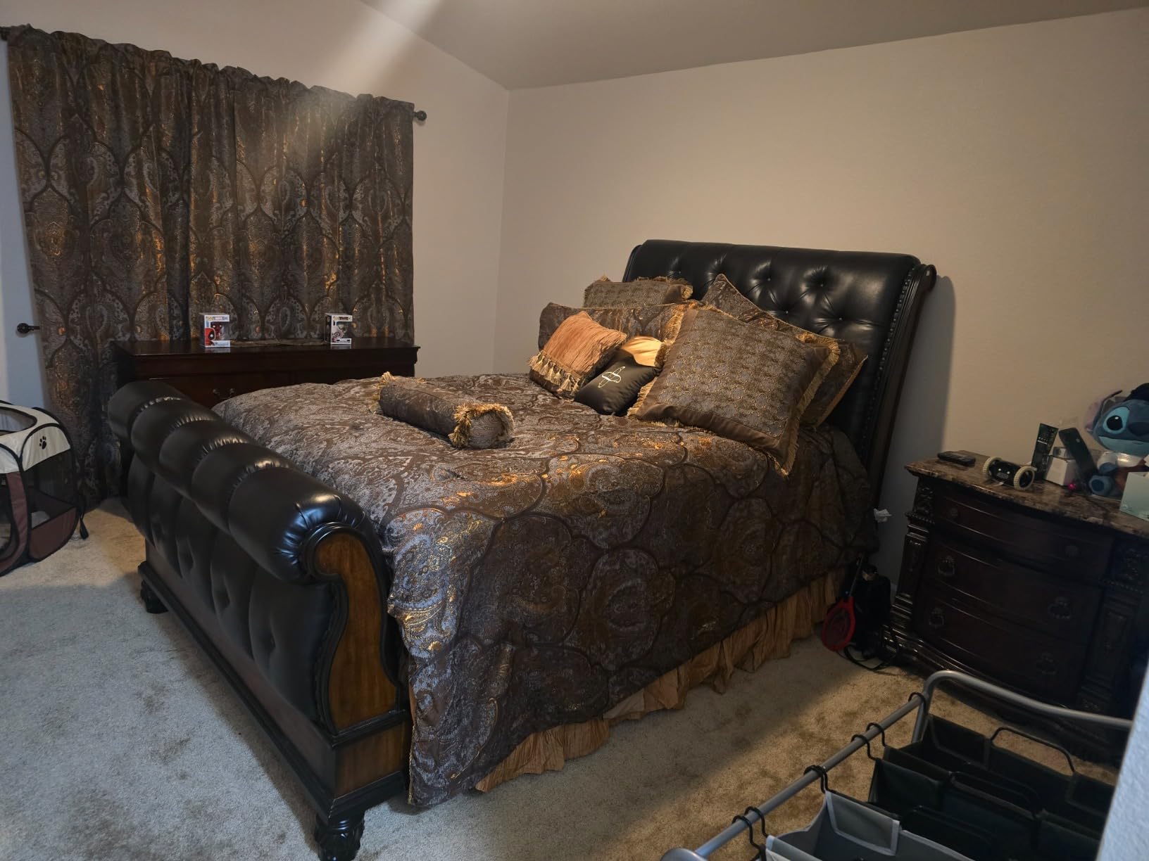 Loom and Mill Jacquard Comforter Set-9 Piece Cambridge, Bronze Gold, King customer photo 2