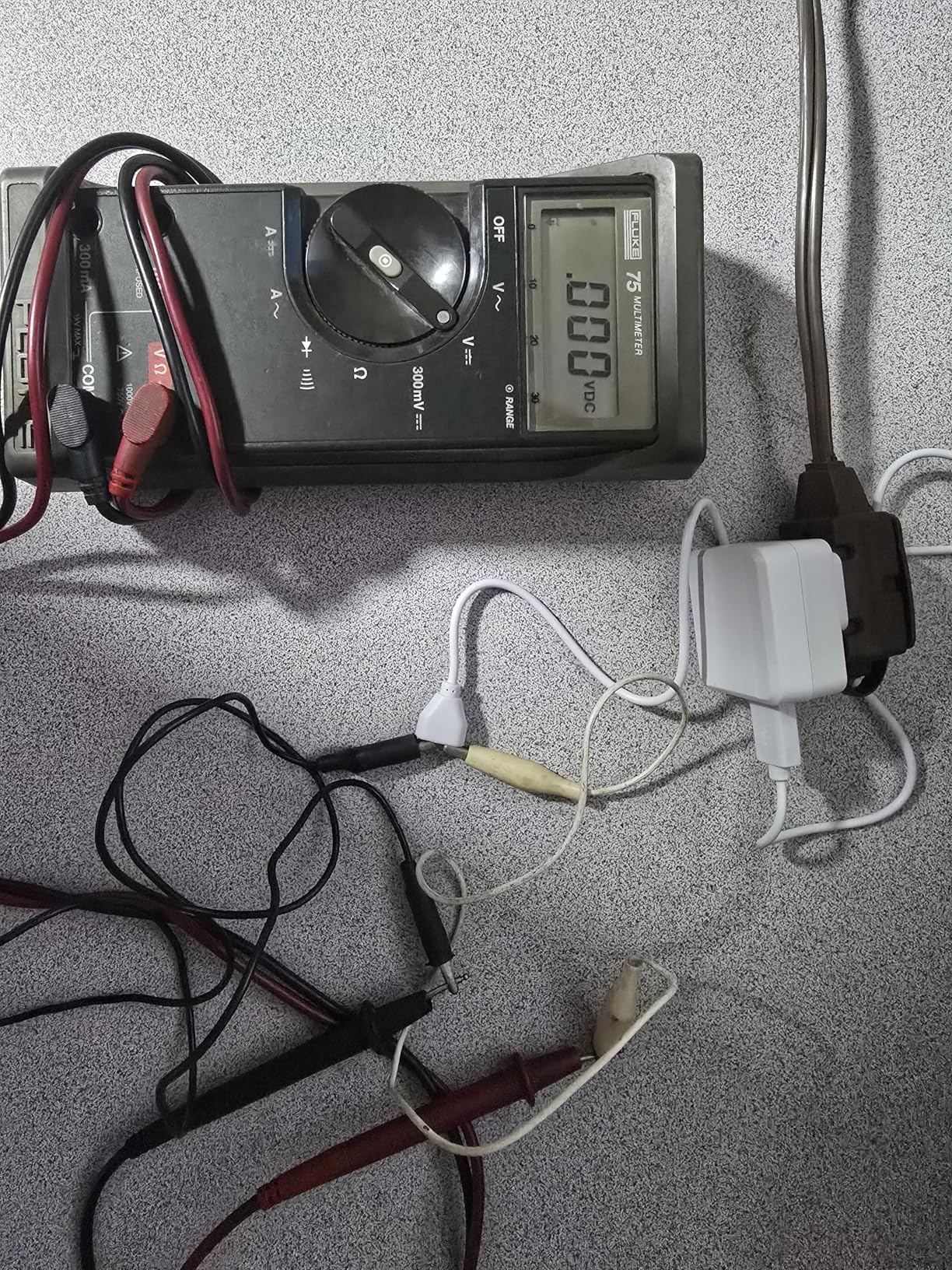 ALEKO Wi-Fi Smart Gate Opener Adapter | Garage Door Opener |WiFi and Bluetooth | iOS and Android App | Compatible: Apple Home (HomeKit), Amazon Alexa, Google Home, SmartThings, Siri Shortcuts customer photo 1