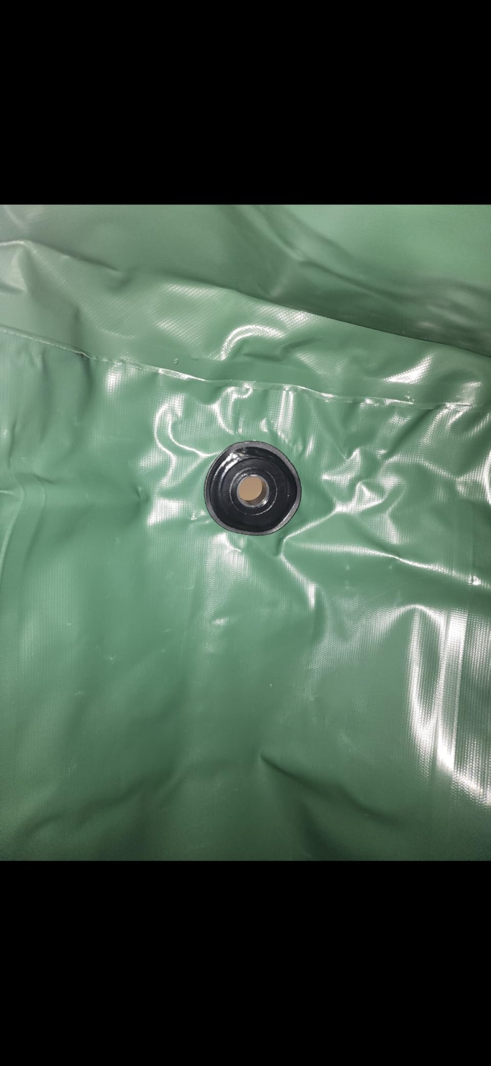 VIVOSUN Collapsible Rain Barrel, 132 Gallon Water Storage Tank with 1000D Oxford Cloth, Portable Rain Collection System Includes Two Spigots and Overflow Kit, Black customer photo 2