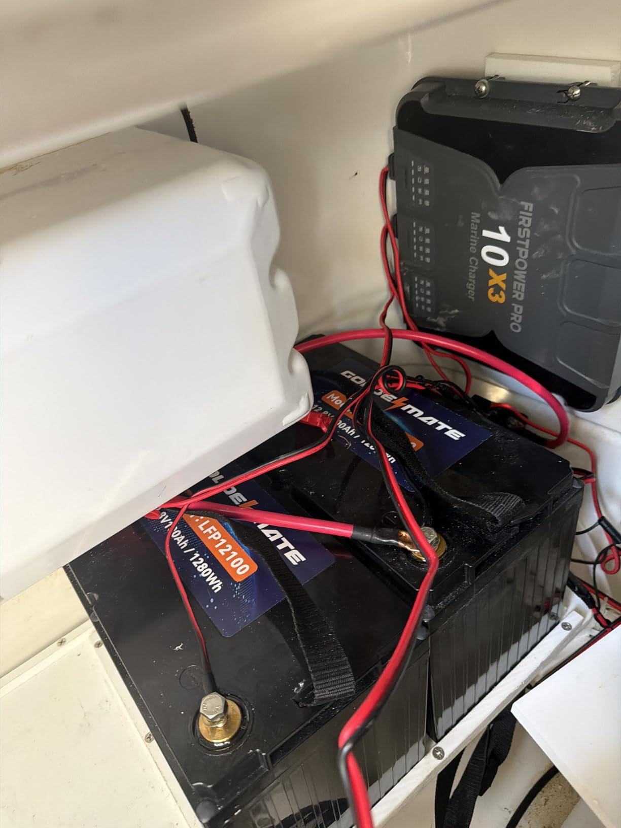 GOLDENMATE 12V 100Ah LiFePO4 Battery, Up to 15000 Deep Cycles Group 31 Lithium Battery, Built-in 100A BMS, Perfect for RV, Solar, Camping, Marine, Trolling Motor and Off-Grid Applications customer photo 1