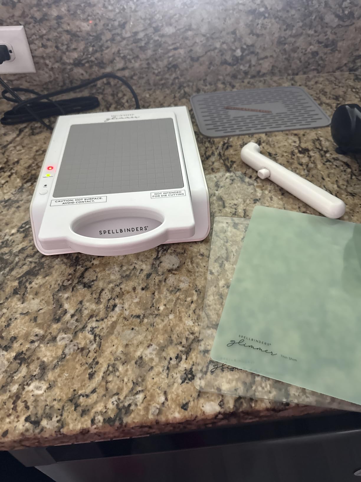 Spellbinders Glimmer Hot Foil System - New & Improved - GLS-005 - Platinum customer photo 1