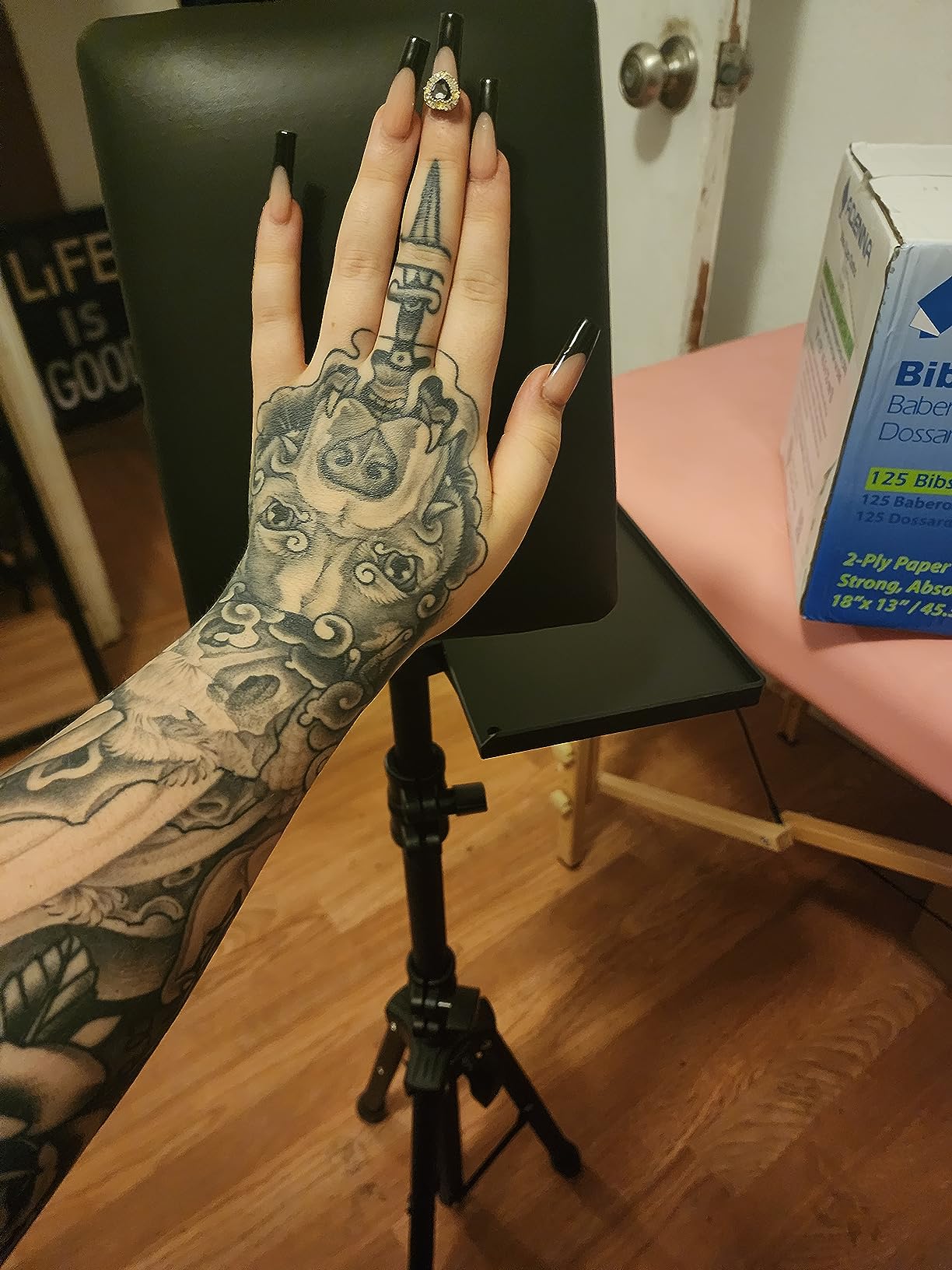 Tattoo Armrest Stand Tripod with Tray - ZHOOGE Foldable Tattoo Arm Leg Rest Stand Adjustable Height and Tilt Black Leather Pad Professional Heavy Equipment for Tattoo Studio customer photo 1