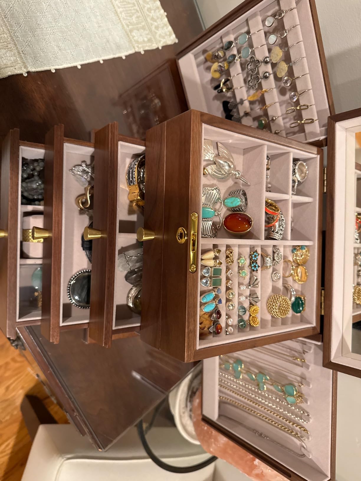 CHOSIN Black Walnut Wooden Jewelry Box for Women with Mirror, 5 Drawers and 2 Side Doors for Watches, Necklaces, Rings, Earrings Storage customer photo 1