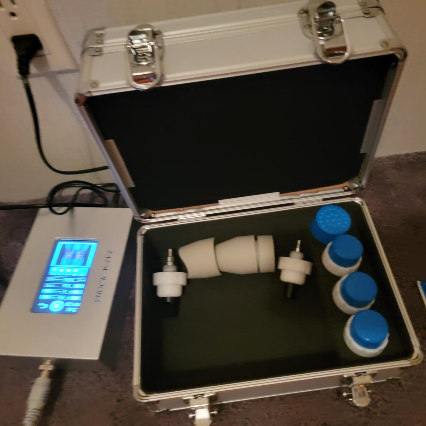 Shockwave Therapy Machine Multifunctional Shockwave Therapy Devices for Muscle Relaxed Pain Relief customer photo 1