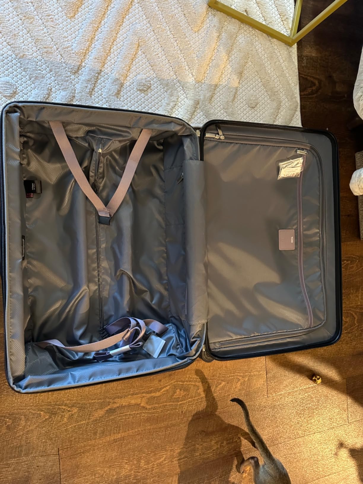 19 Degree Short Trip Expandable 4 Wheel Packing Case - Durable Hard Shell Suitcase - Black customer photo 1