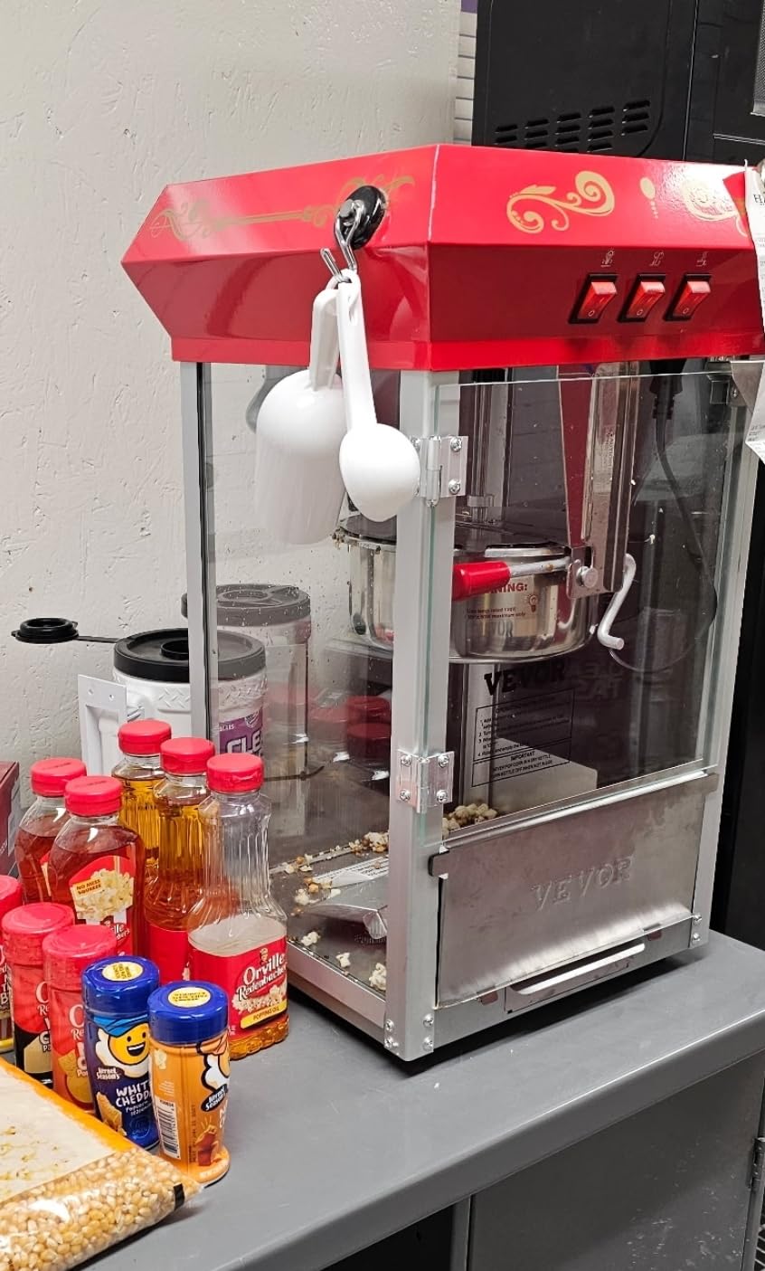 VEVOR Commercial Popcorn Machine, 8 Oz Kettle, 850 W Popcorn Maker on Wheels for 48 Cups per Batch, Theater Style Popper with 3-Switch Control Steel Frame Tempered Glass Doors Cart customer photo 1