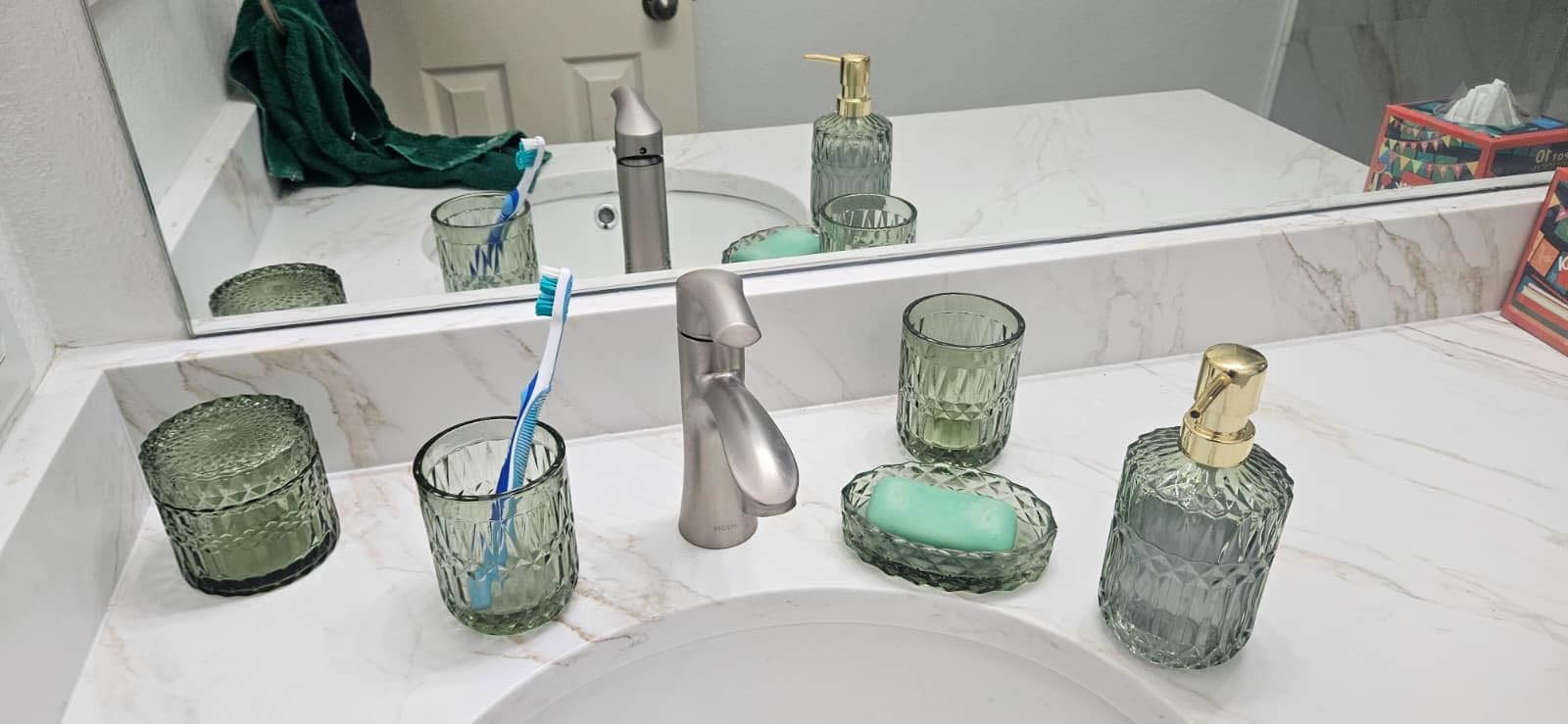 Clear Bathroom Accessories Set, 5pcs Crystal Glass Bathroom Set Accessories, Soap Dispenser, Toothbrush Holder Set, Soap Dish, Tumbler, Qtips Holder for Vintage Bathroom Decor customer photo 1