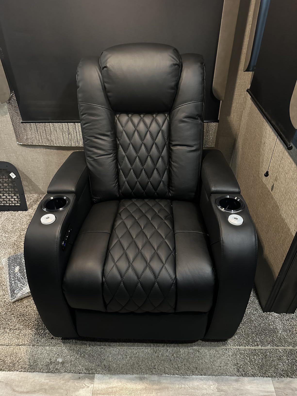 Weilianda Home Theater Seating Top Grain Leather Zero Gravity Recliner Chair Power Headrest Recline Movie Seat Gaming 7 Colors Mood Light Sofa with Tray Table USB Charge Row of 3 Black customer photo 10