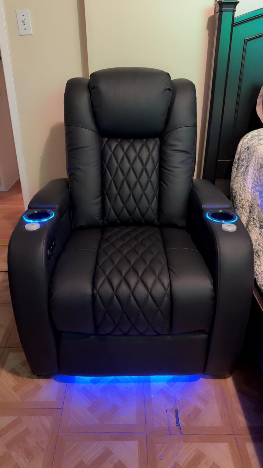 Weilianda Home Theater Seating Top Grain Leather Zero Gravity Recliner Chair Power Headrest Recline Movie Seat Gaming 7 Colors Mood Light Sofa with Tray Table USB Charge Row of 3 Black customer photo 12