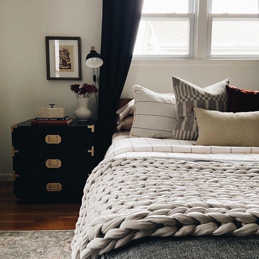 Bearaby Cotton Hand-Knit Weighted Blankets for Adults - Chunky Knit Blanket - Sustainable, Breathable, Organic, Cooling Weighted Blanket - Machine Washable (Moonstone Grey, 15 lbs, 40