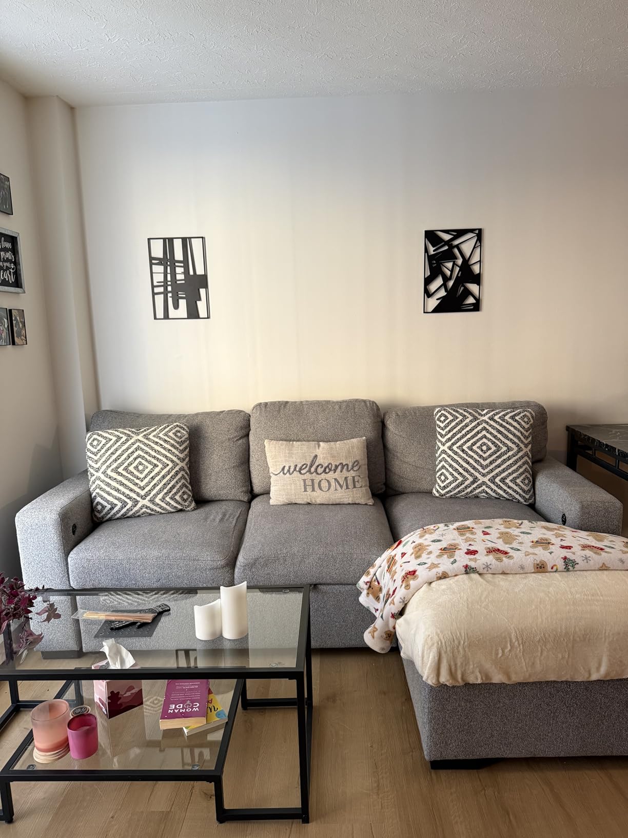 Glamativity 4 Pack Black Abstract Metal Wall Art, Minimalist Décor Single Line Art Wall Décor, 3D Textured Metal Wall Sculptures customer photo 2