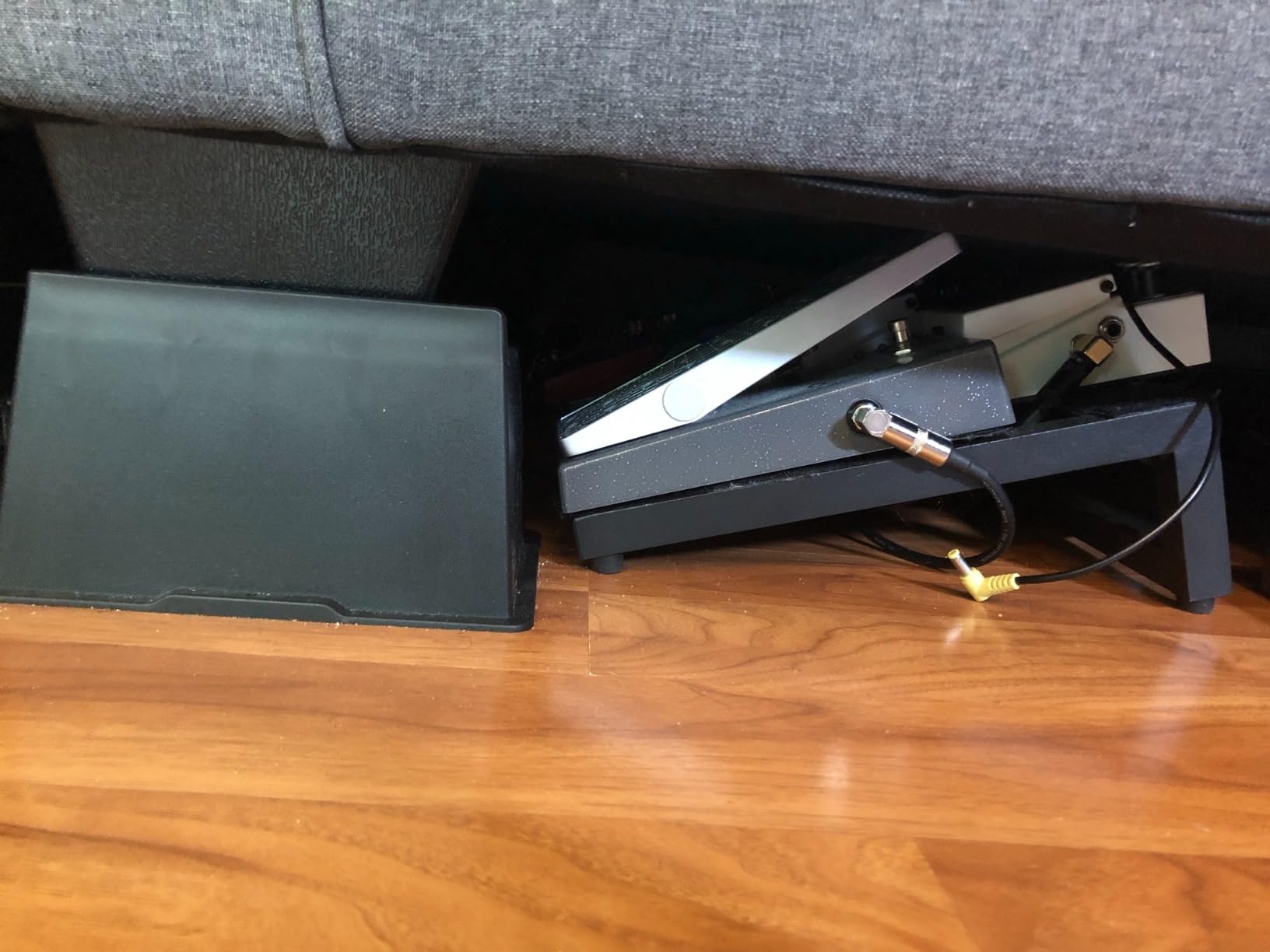 Bed Risers 6 Inch Heavy Duty, Oversized Furnitures Risers 6 inch Support 6000 lbs, Bed Table Rising Blocks, Fits for Couch, Sofa, Chair, Furniture Lifts 4 Pack customer photo 5