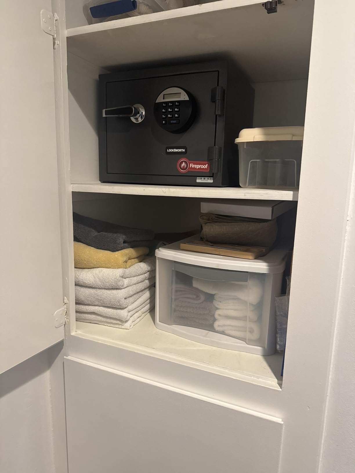 1.2 Cubic Feet Fireproof Safe Box, Fireproof Home Safe for Money, Jewelry, Documents and Valuables W/Digital Keypad, Alarm System, Removable Shelf, Home and Office Use Document Box customer photo 1