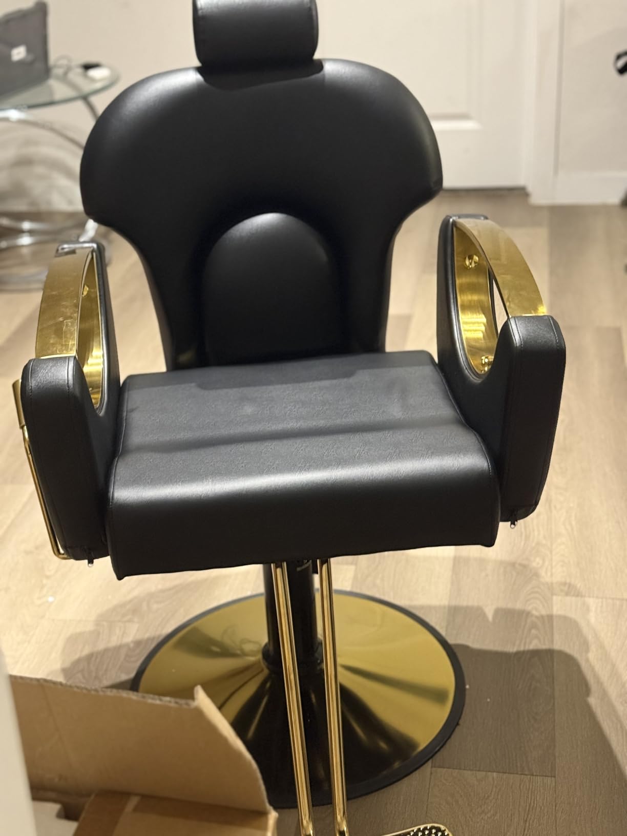 Barber Salon Chair for Hair Stylist,Height Adjustable Hair Chair with Professional Hydraulic PUM,Multi-Function Shampoo Tattoo Beauty Salon Hairdresser Armchair for Barbershop(Black) customer photo 1