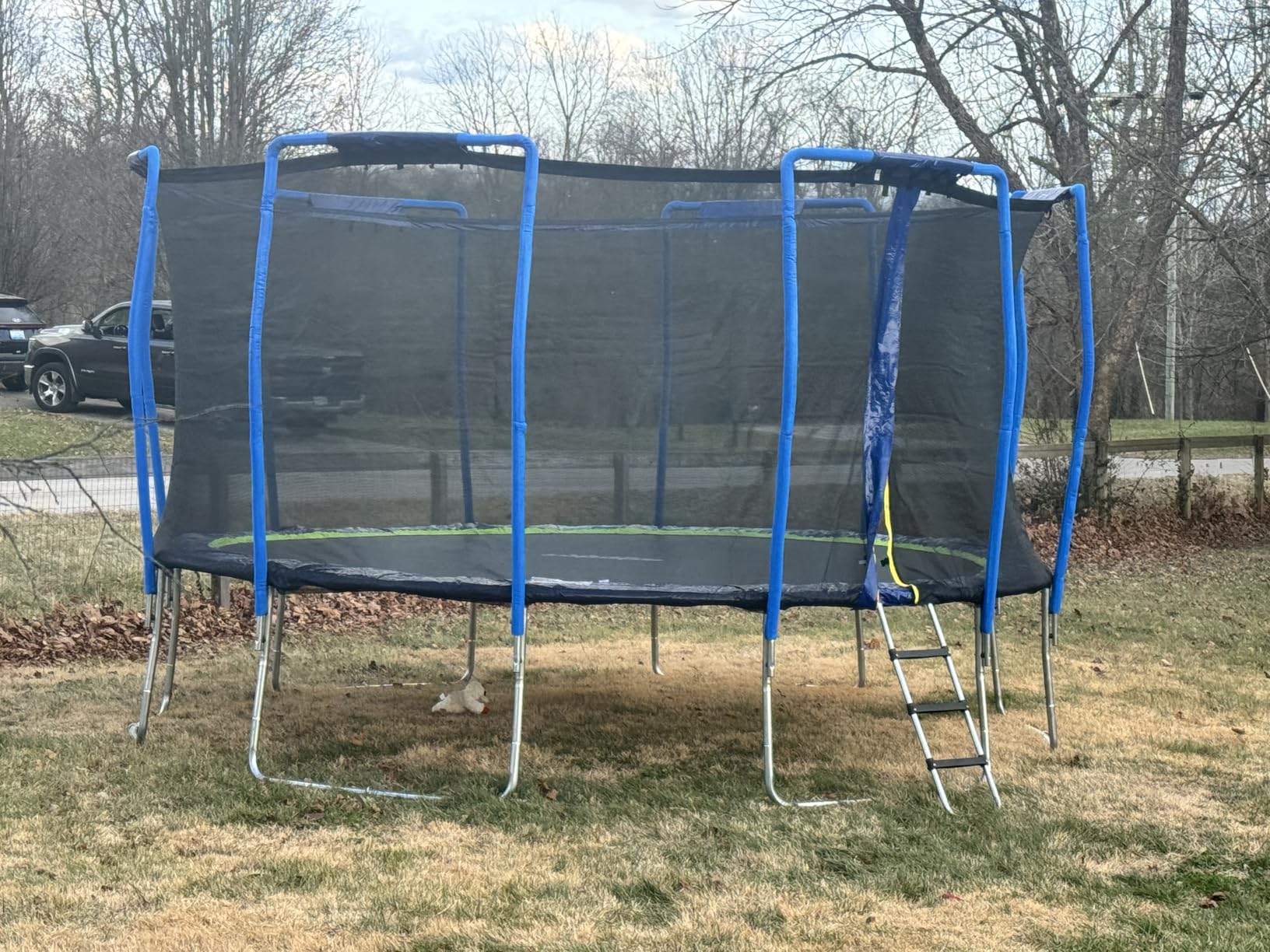 Zupapa 1800LBS Capacity No-Gap Design Trampoline with Safety Enclosure Net and Non-Slip Ladder customer photo 1