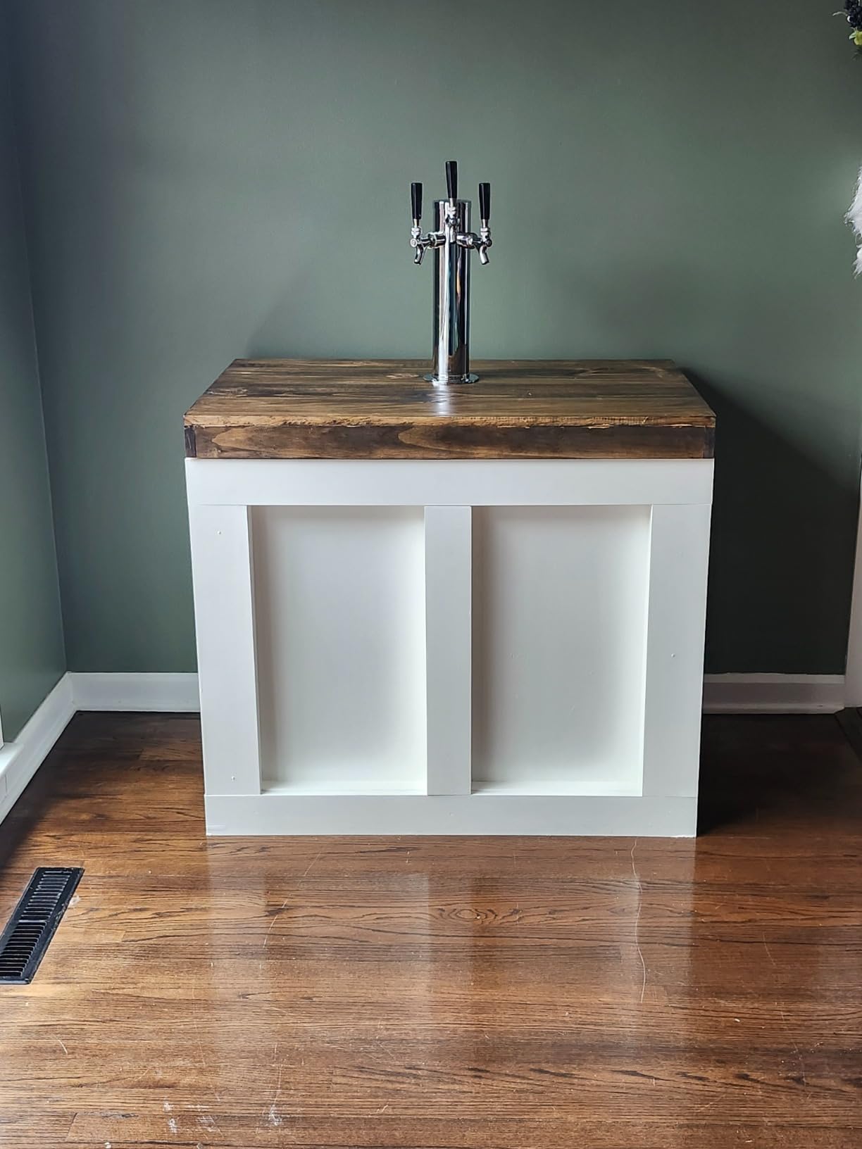 TMCRAFT Triple Faucet Draft Beer Tower Dispenser, Polished Stainless Steel Beer Tower Kit with Pre-Assembled Tubing and Self-Closing Faucet Shanks customer photo 2