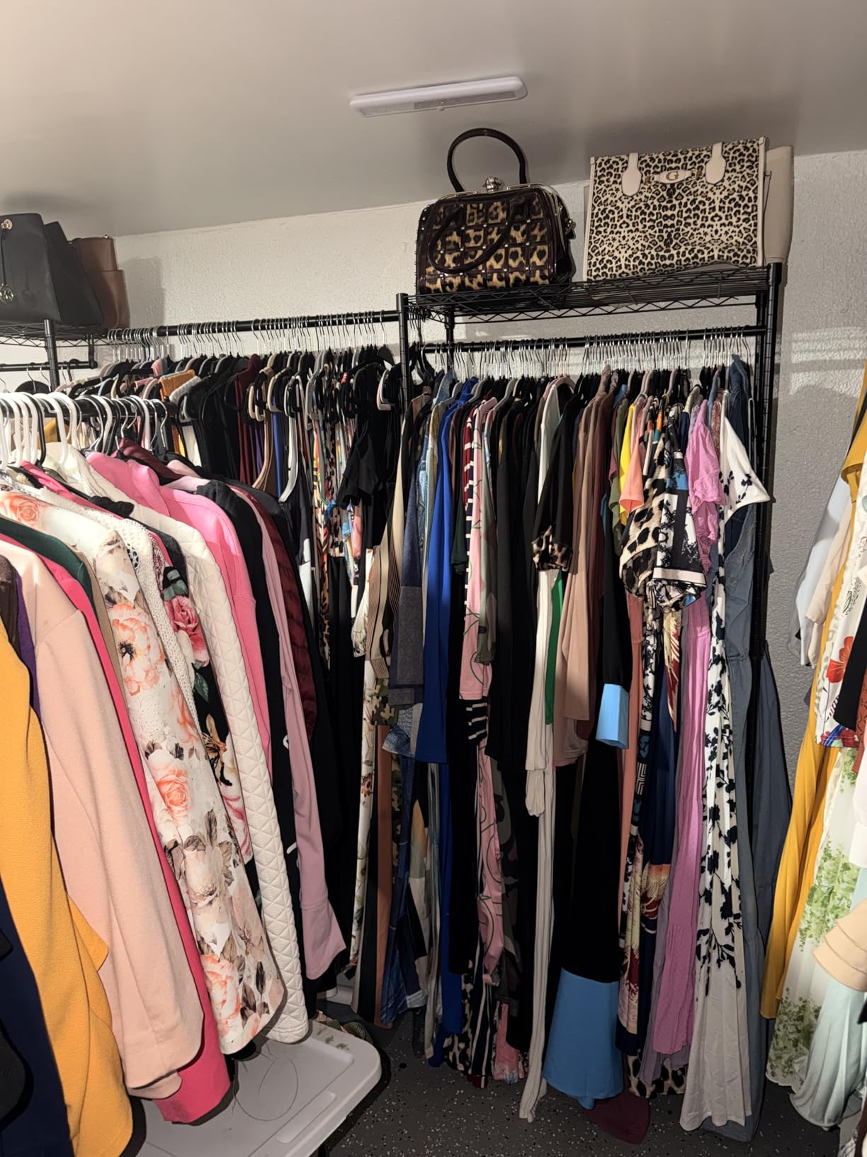 Ulif E10 Clothes Rack (With Stretchable Hanger Rod) Freestanding Clothing Racks for Hanging Clothes, Adjustable Closet Organizer System, Portable Garment Rack 73-97