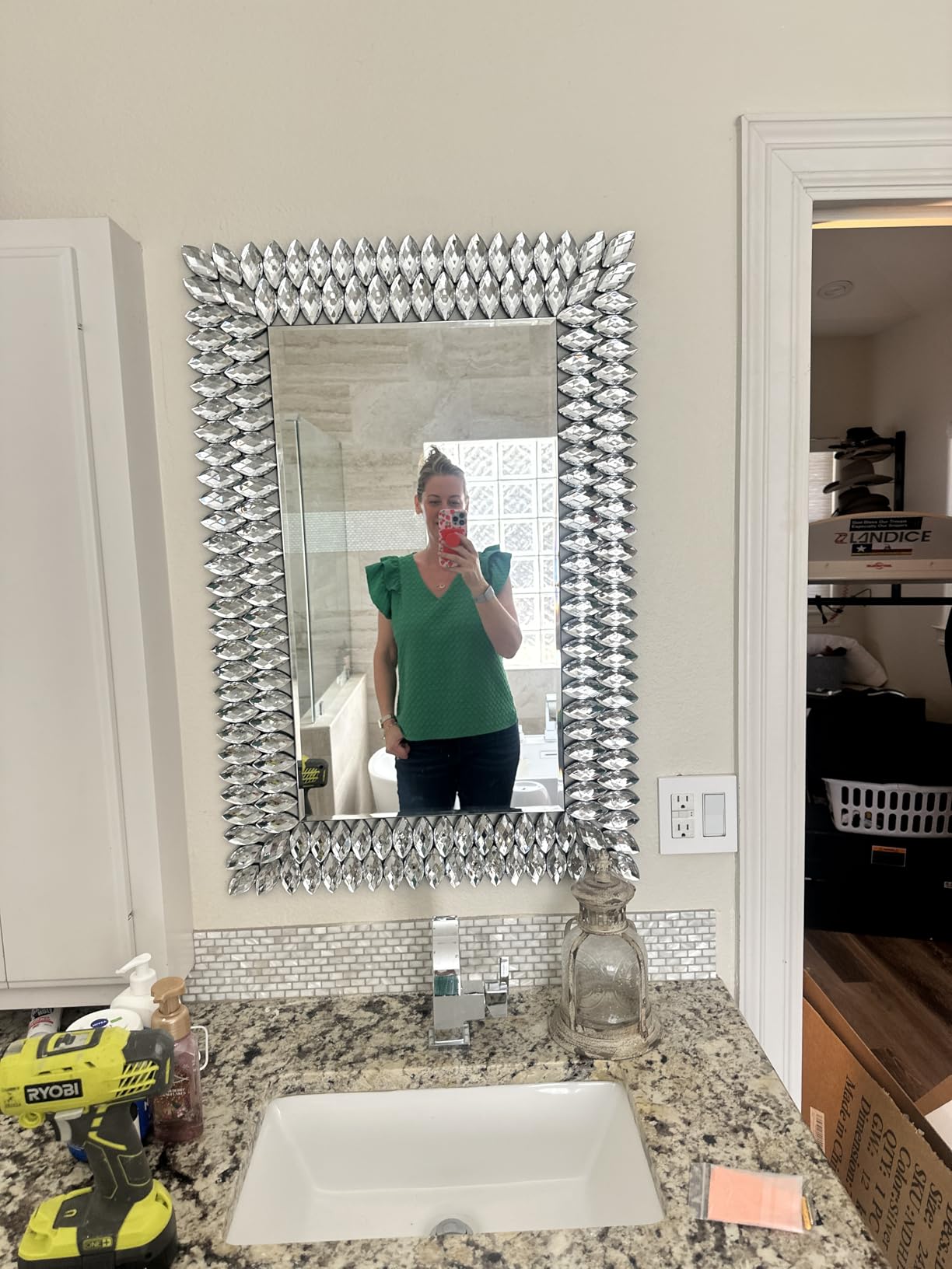 Kelly Miller Round Jeweled Mirror for Wall Decor, 32 in Modern Decorative Wall Mirror with Luxury Diamonds Beveled Vanity Mirror customer photo 1