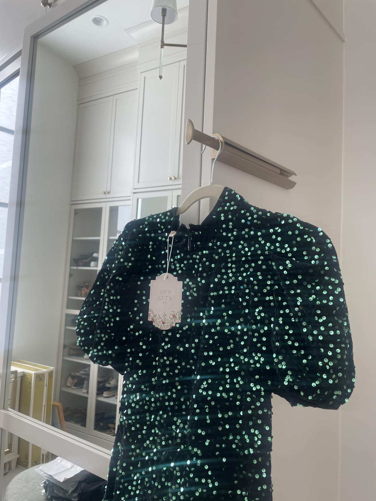 TAG Hardware Premium 11 3/4 Inch Long Pullout Closet Wardrobe Valet Rod (Matte Gold) customer photo 2